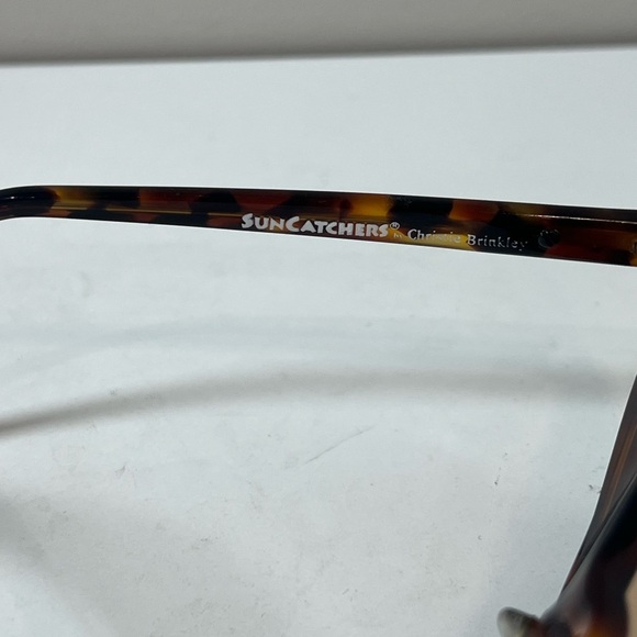 Elegant Suncatchers Sustainable Tortoise Shell Sunglasses - Picture 4 of 6